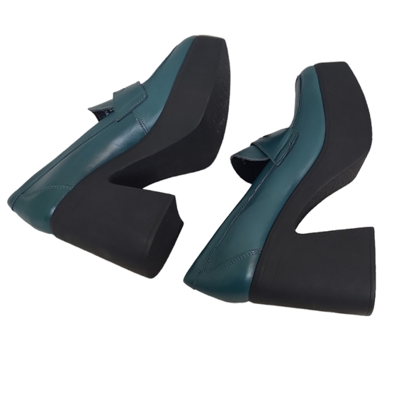 FREE PEOPLE Zoe Platform Loafer in Jade Leather - Picture 7 of 7